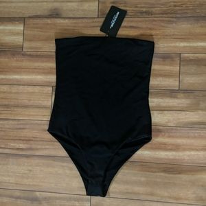 PrettyLittleThing Black Strapless 1p swim size 8